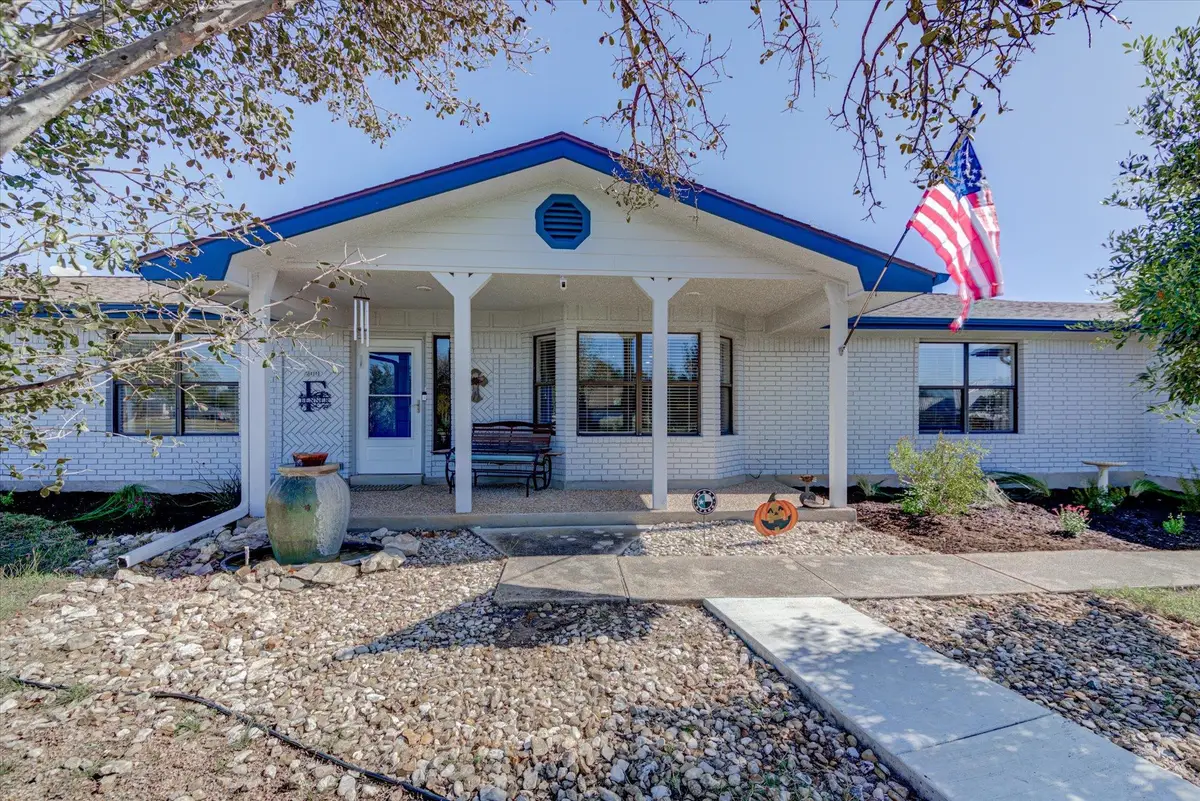 200 Harbor Cir Cir, Georgetown, TX 78633 - Image #1