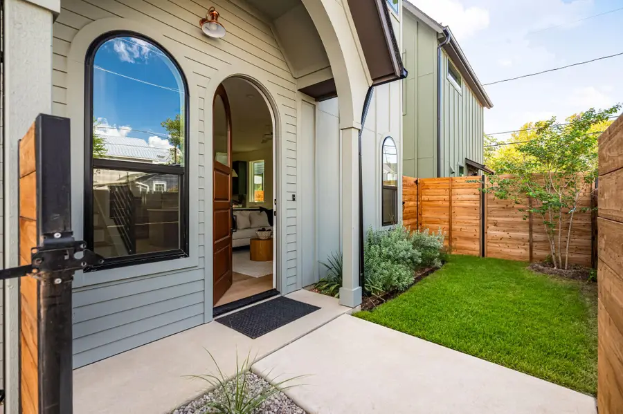 4901 Lott Ave, Austin, TX 78721 - #2