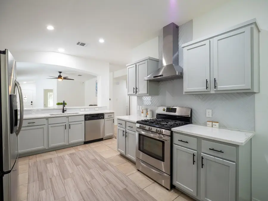 3900 Sojourner St, Austin, TX 78725 - #2