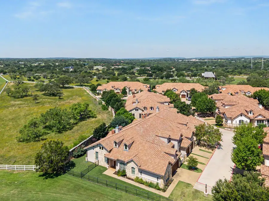 108 Milan Ct, Horseshoe Bay, TX 78657 - #2