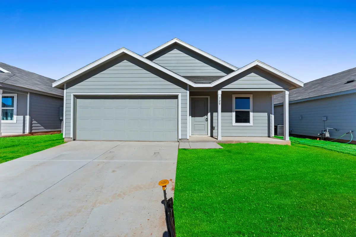 129 Alameda Dr, Fredericksburg, TX 78624 - #1