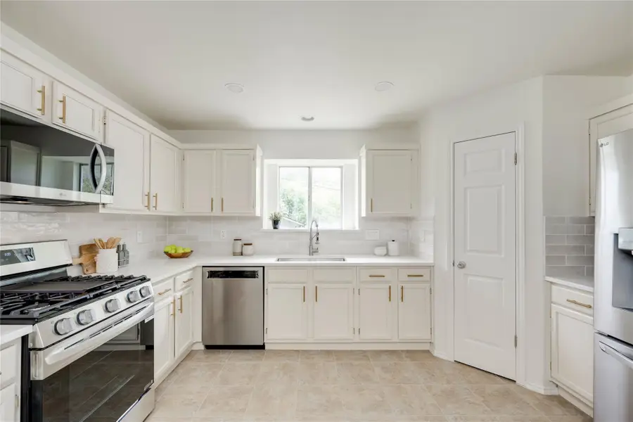 16302 Bates Cv, Pflugerville, TX 78660 - Image #2