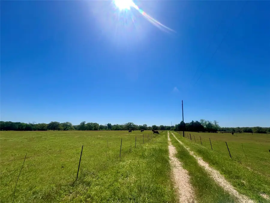 2542 County Road 306, Lexington, TX 78947 - #2