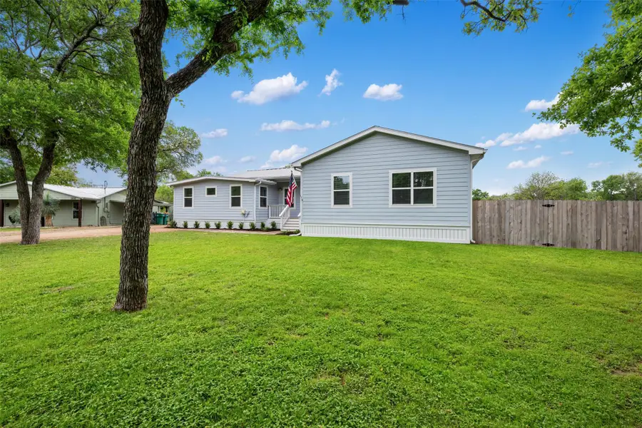 1016 Sherwood Forest Dr, Marble Falls, TX 78654 - #2