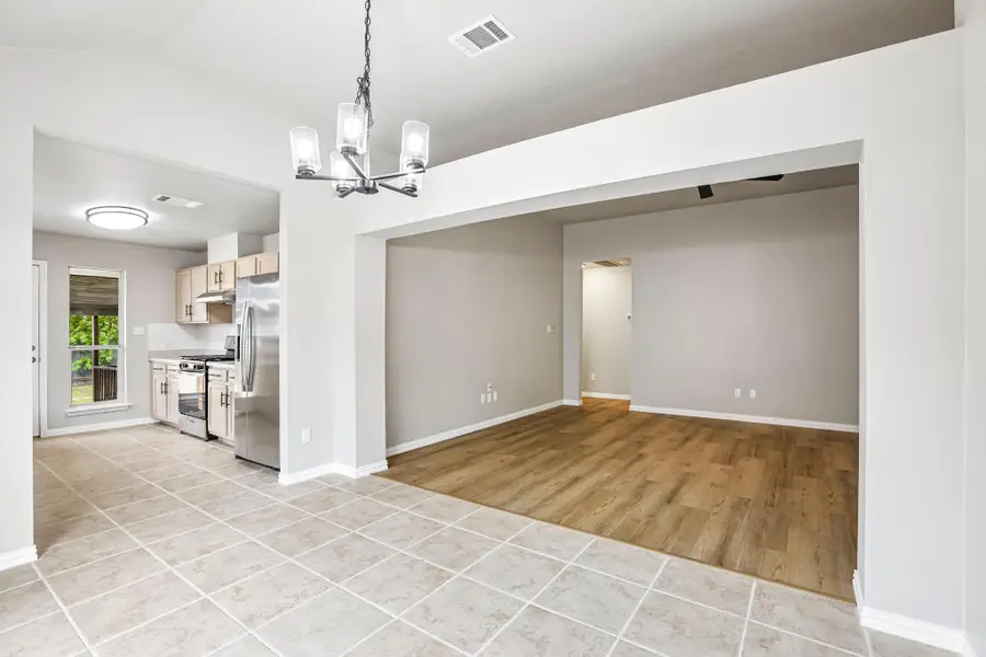 116 Wilderness Trl, Elgin, TX 78621 - #3