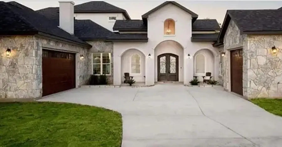 128 Gloria Blvd, Smithville, TX 78957 - Image #2