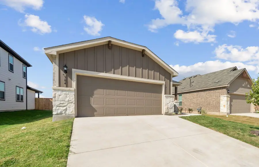 304 Kapok St, Buda, TX 78610 - Image #2