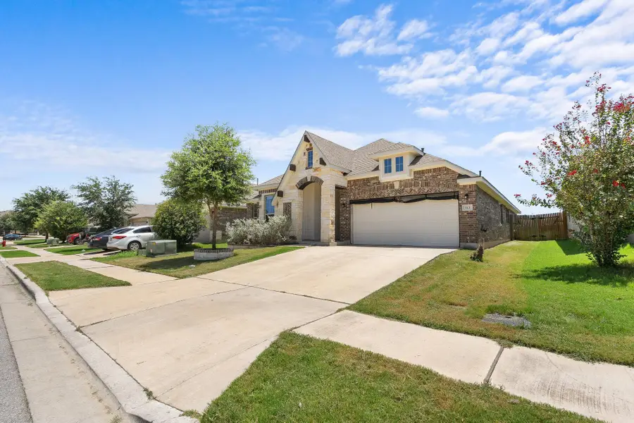 113 Crooked Trl, Bastrop, TX 78602 - Image #2