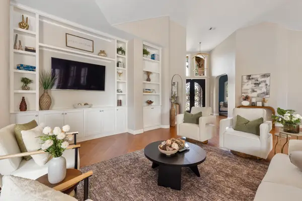 100 Dovetail Ln, Georgetown, TX 78628