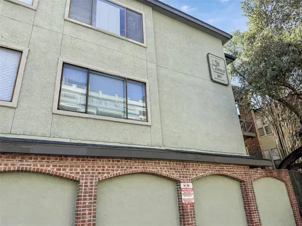 807 W 25th St #312, Austin, TX 78705