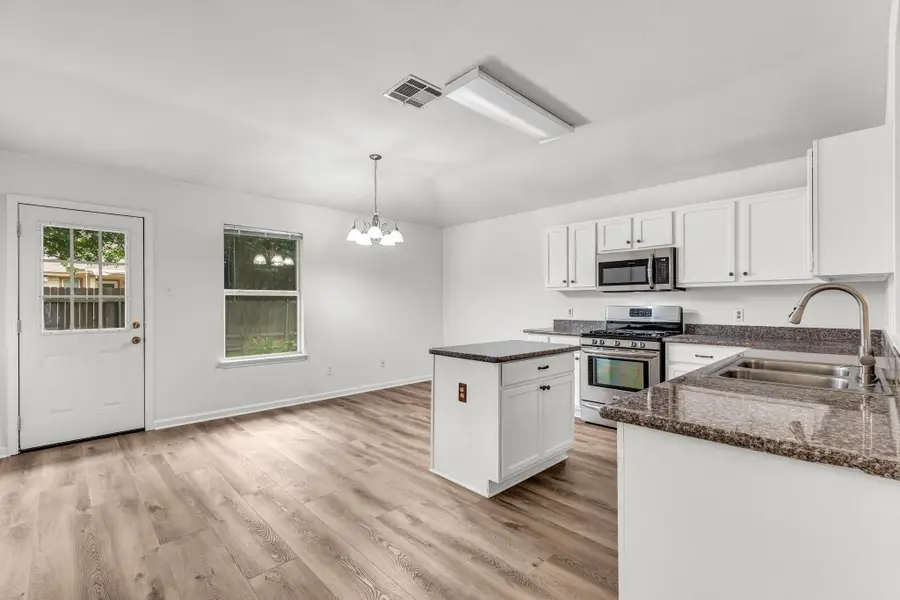 609 Golden Gate Dr, Leander, TX 78641 - #3
