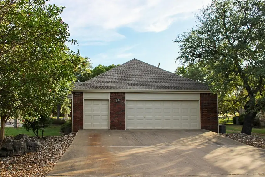 106 Vandeventer Dr, Burnet, TX 78611 - Image #3