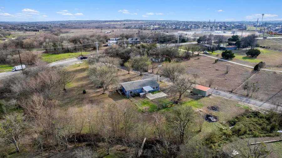 2203 Windy Hill Rd, Kyle, TX 78640 - Image #2