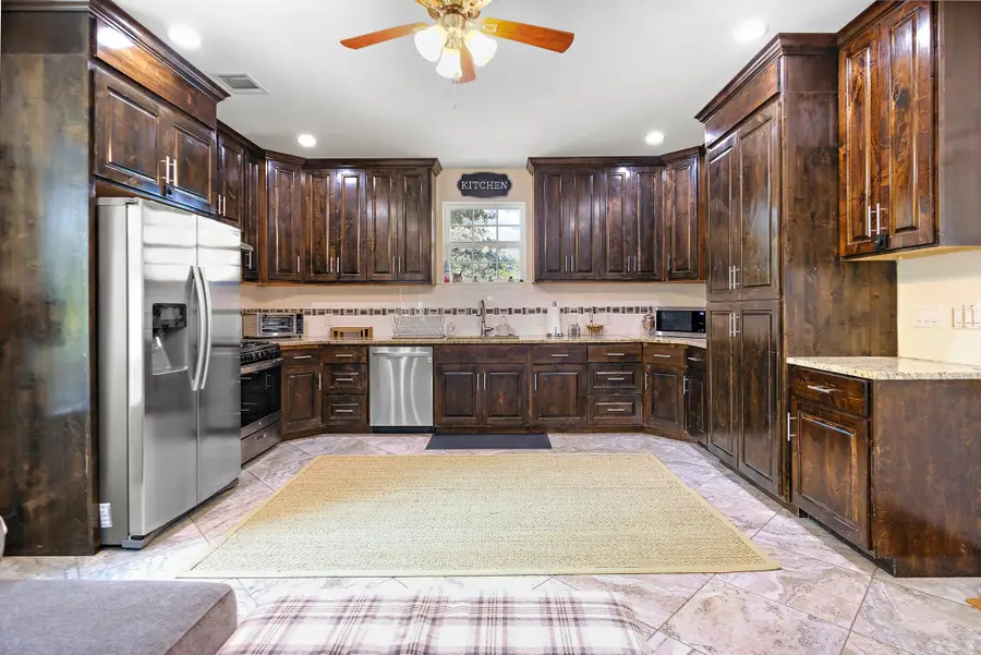 8400 Taylorsville Rd, Dale, TX 78616 - Image #2