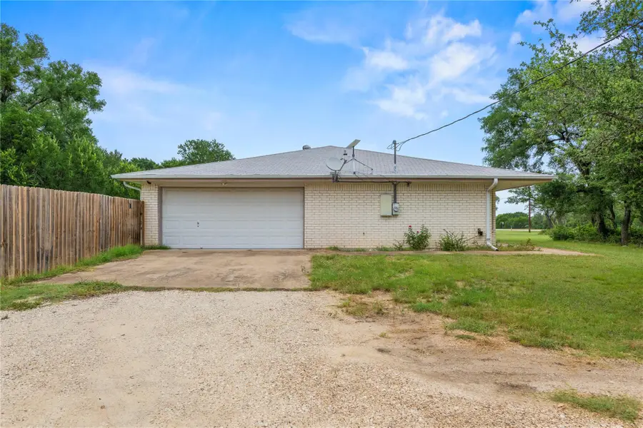 8827 E Highway 190 E, Lampasas, TX 76550 - #3