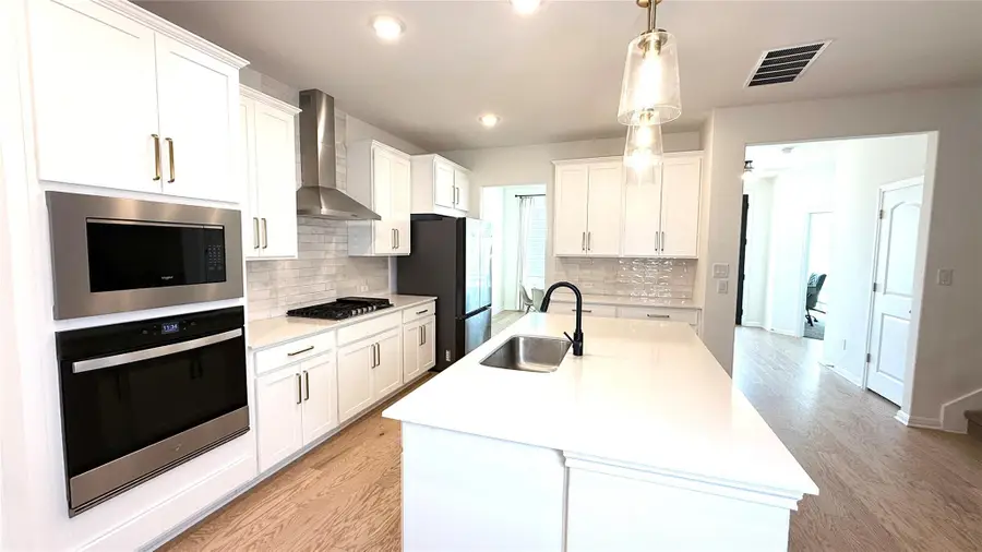 204 Travis Ln, Liberty Hill, TX 78642 - #3