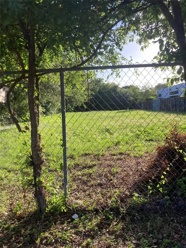 1192 B Comal St St, Austin, TX 78702