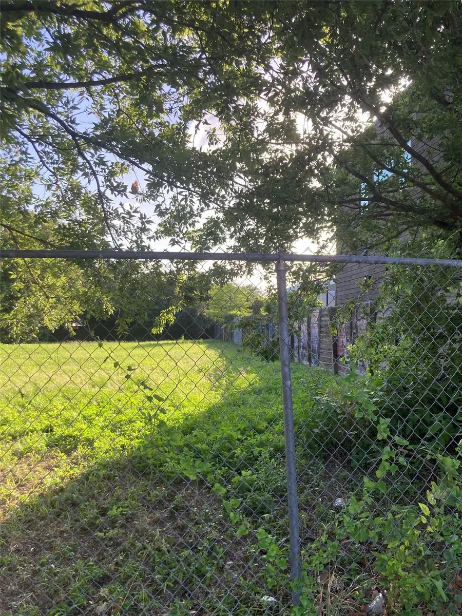 1192 B Comal St St, Austin, TX 78702 - Image #3