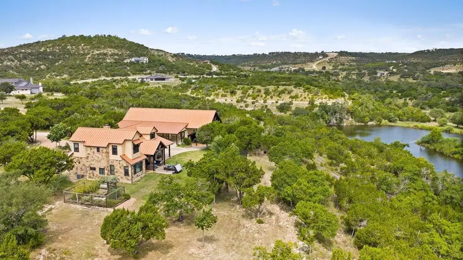 241 E Lynx Cv, Blanco, TX 78606 - #2