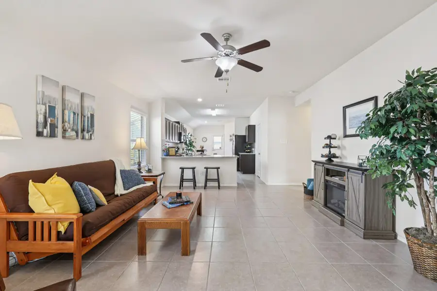 524 Shimek St #15A, Jarrell, TX 76537 - Image #3