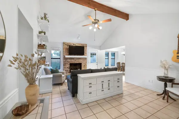 16355 Edgemere Dr, Pflugerville, TX 78660