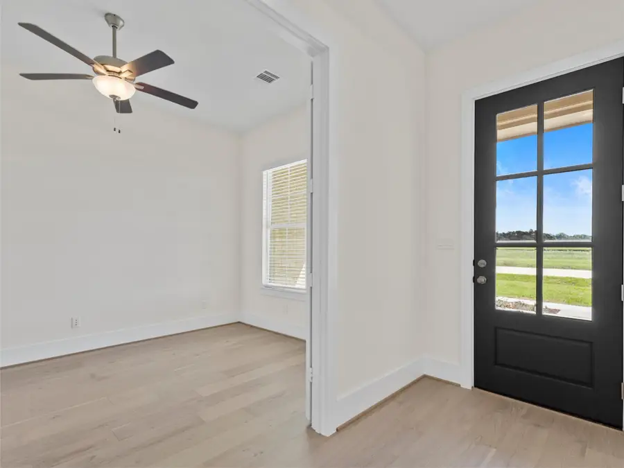 226 Hydrangea Dr, Smithville, TX 78957 - Image #3