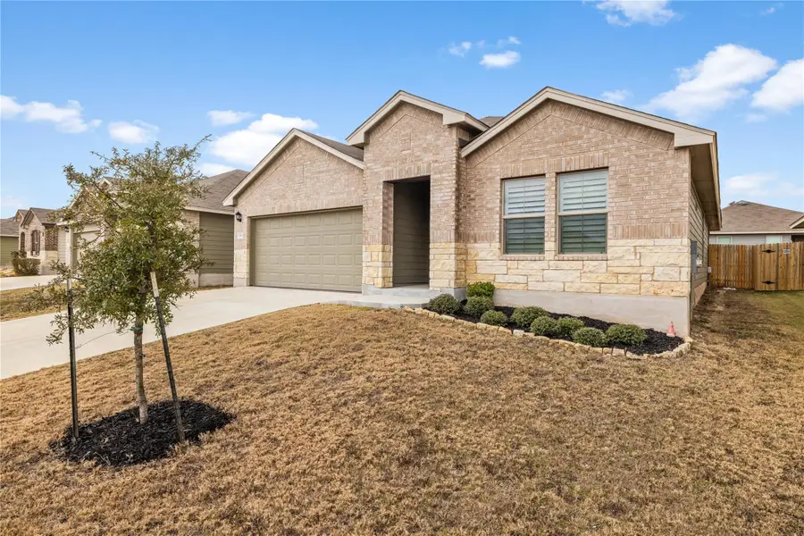 583 Taggart Trl, Jarrell, TX 76537 - #3