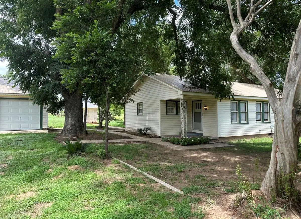 4764 W Us Highway 79, Rockdale, TX 76567 - #1