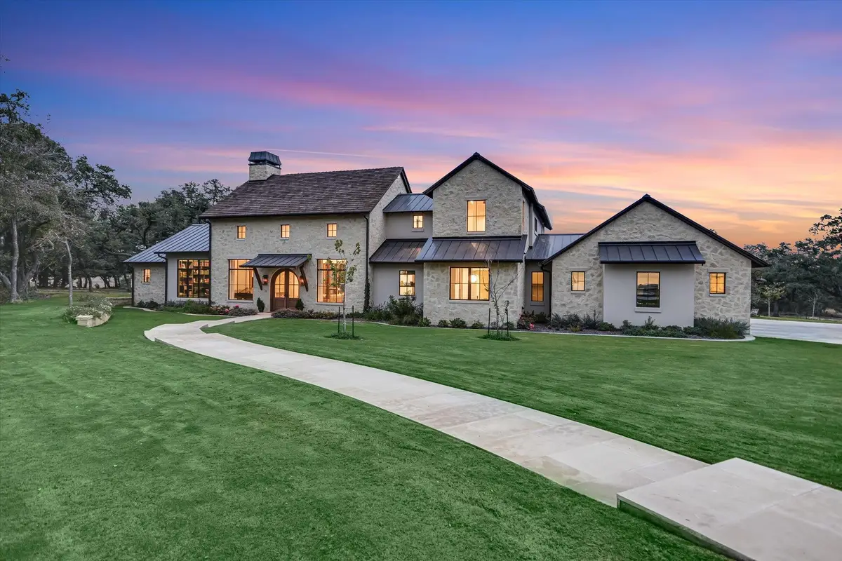 321 Flatcreek Trl, Wimberley, TX 78676 - Image #1