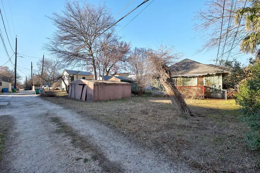 809 E 45th 1/2 St, Austin, TX 78751 - Image #2
