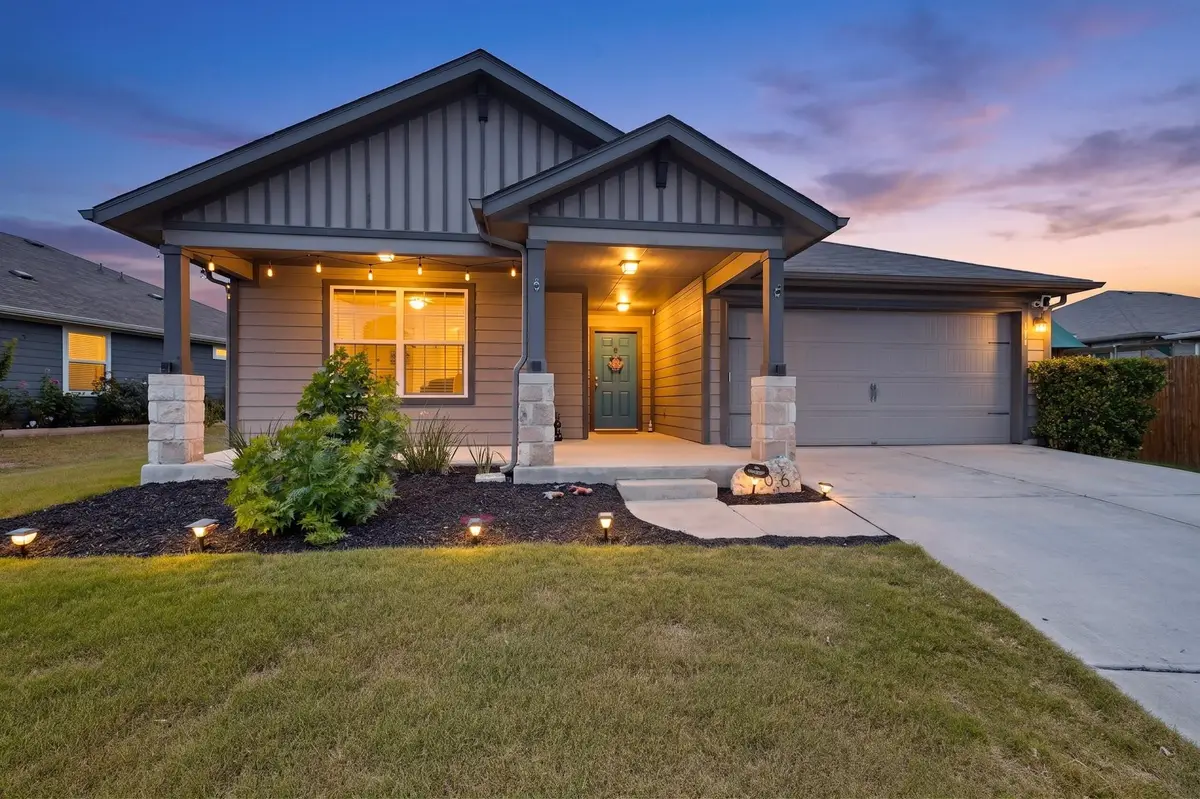 706 Liard River Rd, Hutto, TX 78634 - #1