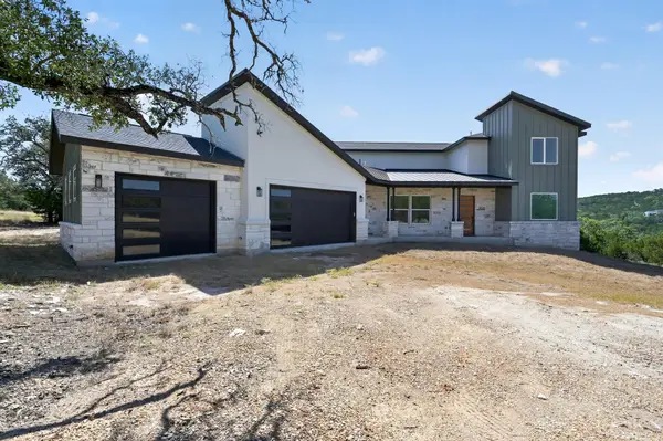 18213 Gregg Bluff Rd, Jonestown, TX 78645