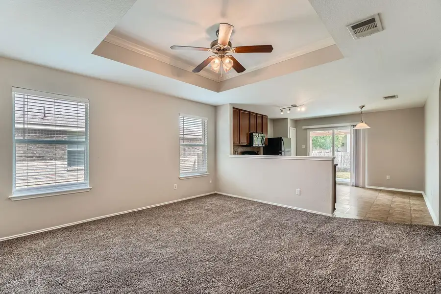 315 Moonwalker Trl, Buda, TX 78610 - #2