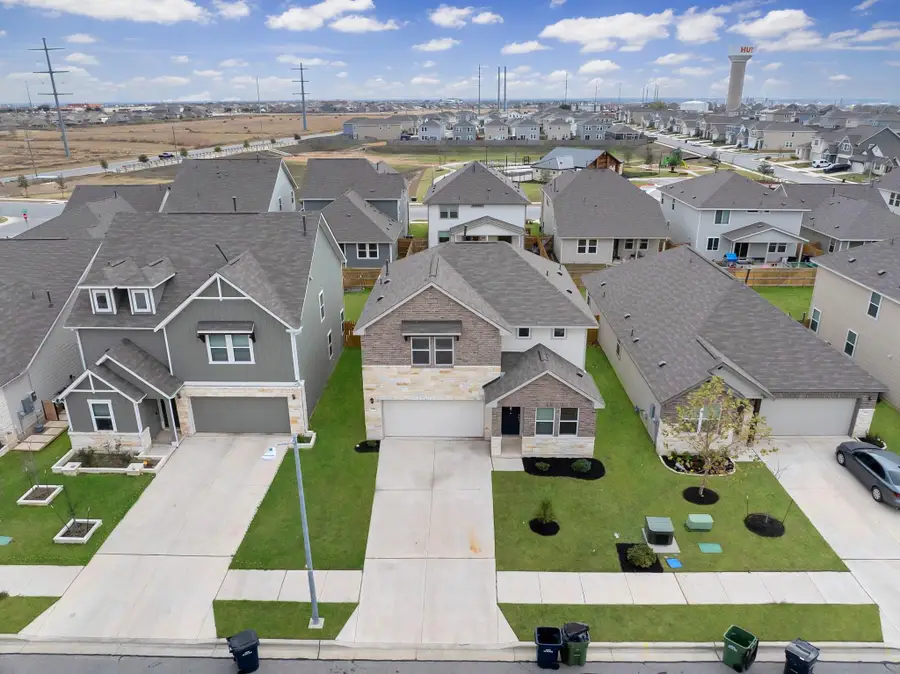 108 Greenfinch St, Hutto, TX 78634 - Image #2