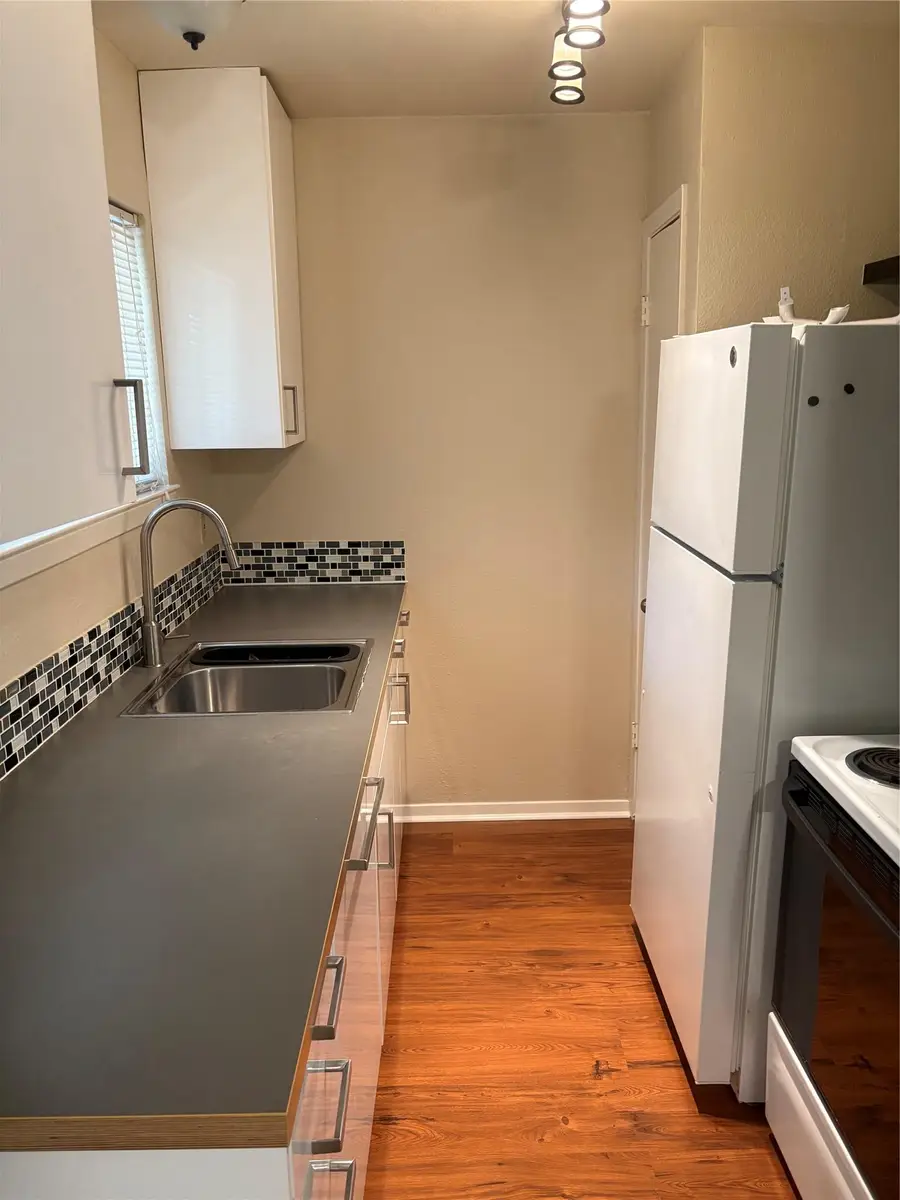 1514 Parker Ln #104, Austin, TX 78741 - Image #2