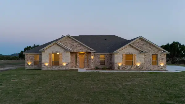 4244 Cold Springs Rd, Kempner, TX 76539