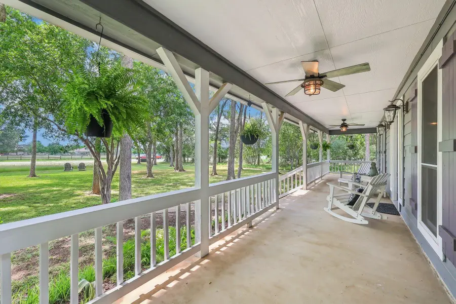 323 Colorado Dr, Cedar Creek, TX 78612 - Image #2