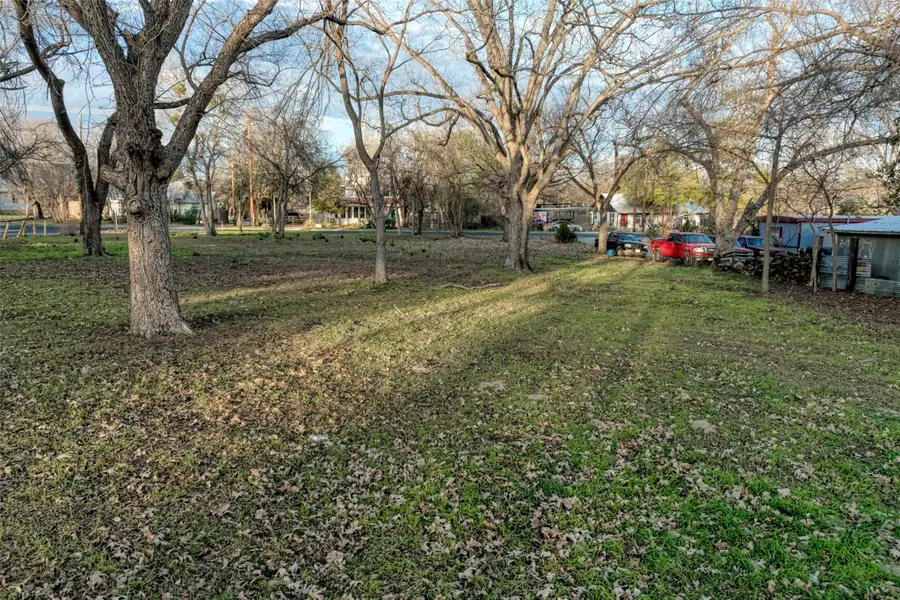 Lot 2 E Alamo St, Elgin, TX 78621 - Image #3