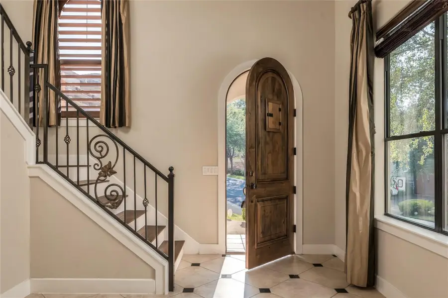 1036 Liberty Park Dr #20, Austin, TX 78746 - #2