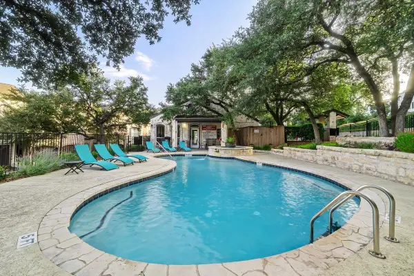 1701 Spyglass Dr #2, Austin, TX 78746