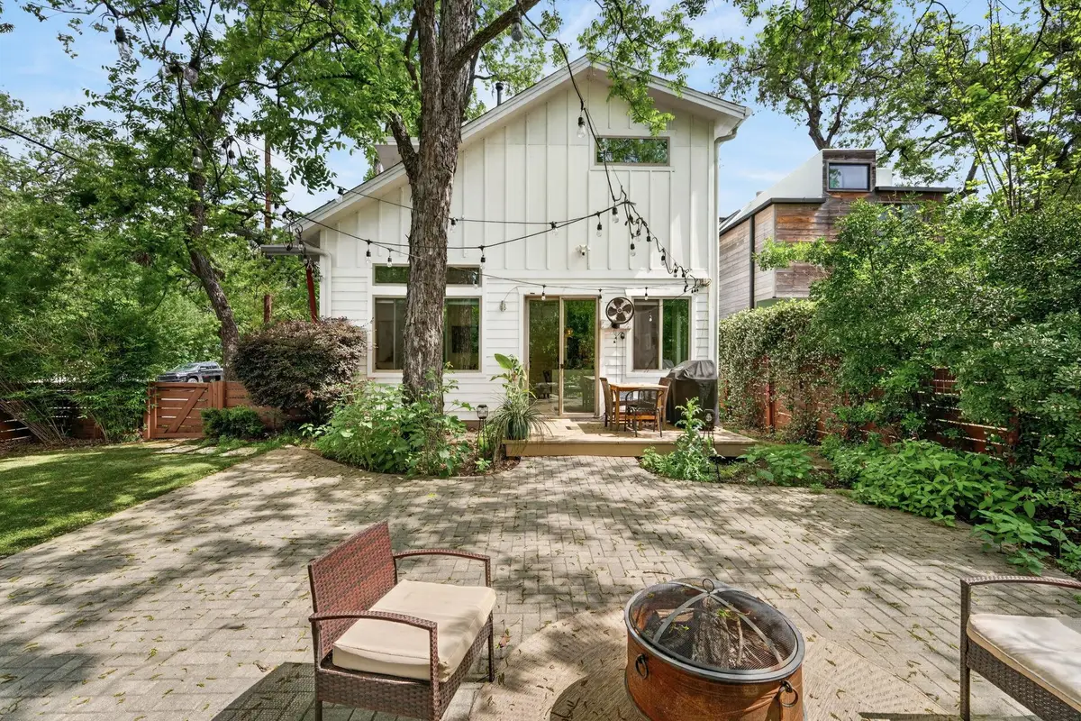 2601 Willow St #B, Austin, TX 78702 - #1