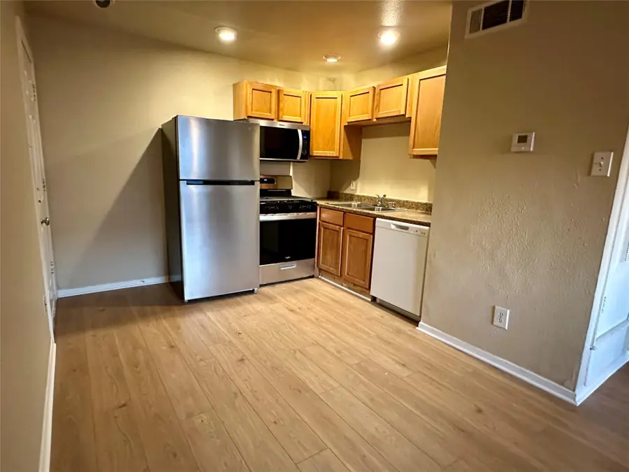 803 W 28th St #106, Austin, TX 78705 - #3