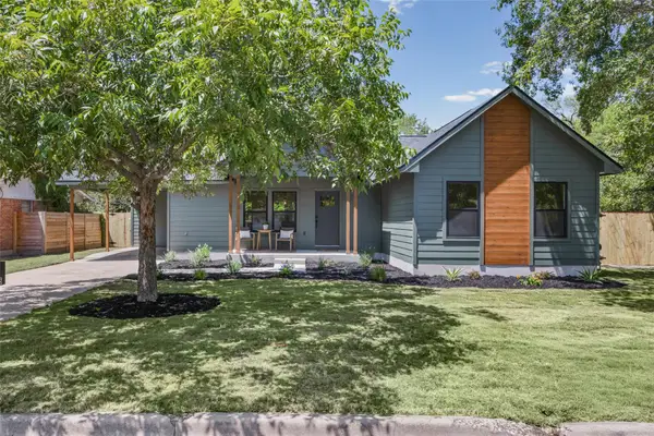705 Campbell St, Lockhart, TX 78644