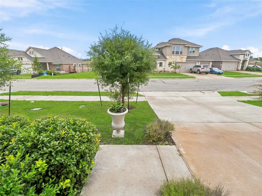 606 Biscayne Bay Bnd, Kyle, TX 78640 - #3