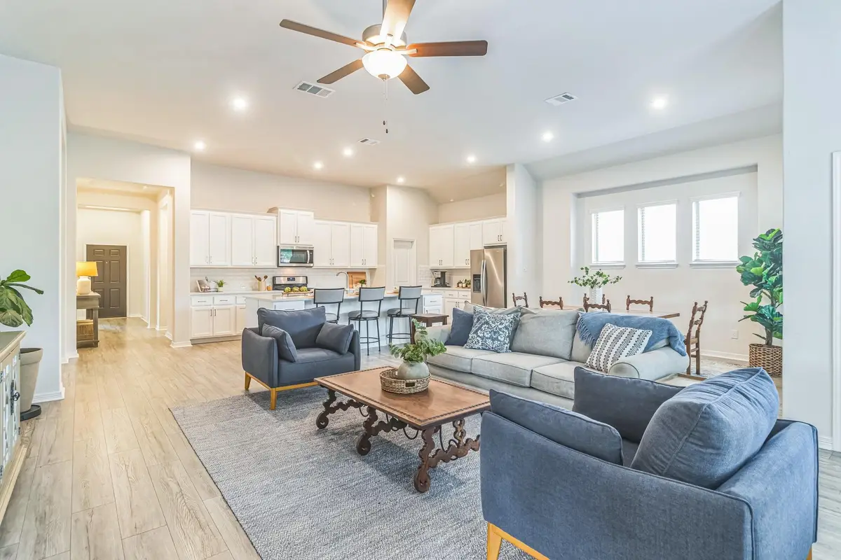 7901 Sunrise Ravine Pass, Lago Vista, TX 78645 - #1