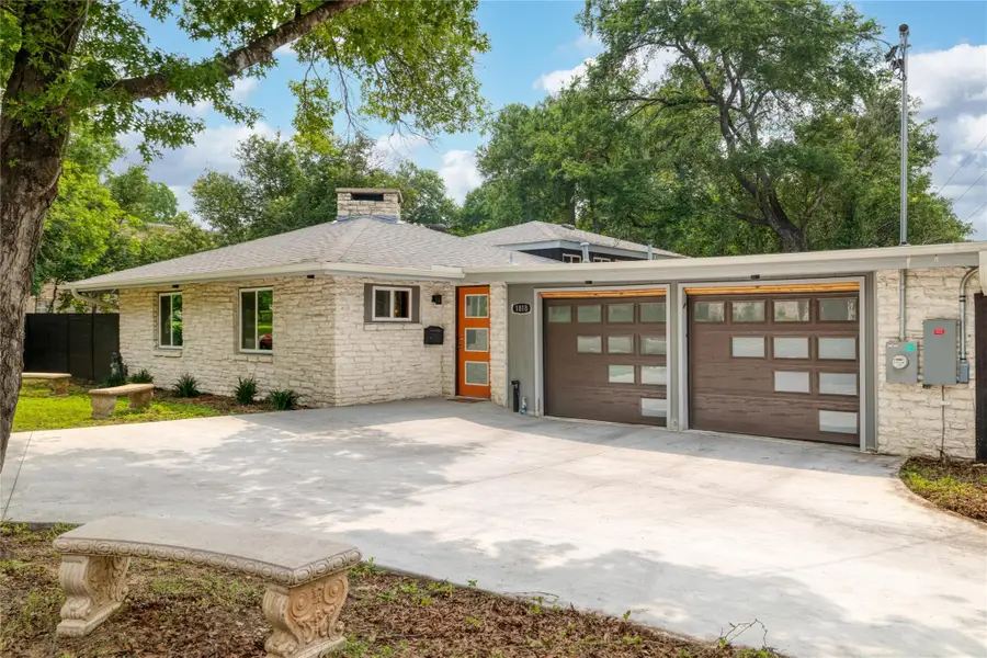 1818 Vance Cir, Austin, TX 78701 - Image #2