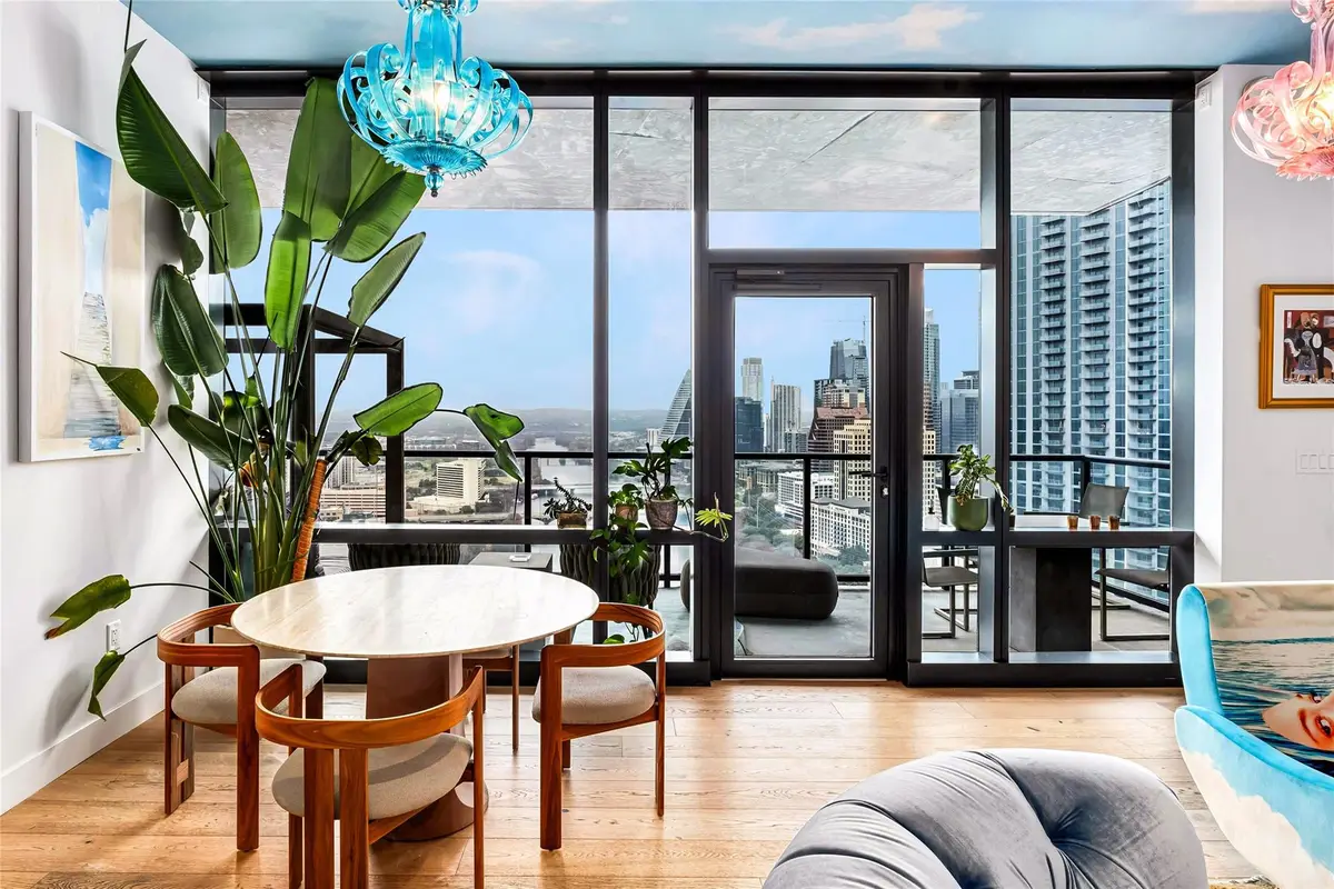 70 Rainey St #2702, Austin, TX 78701 - Image #1