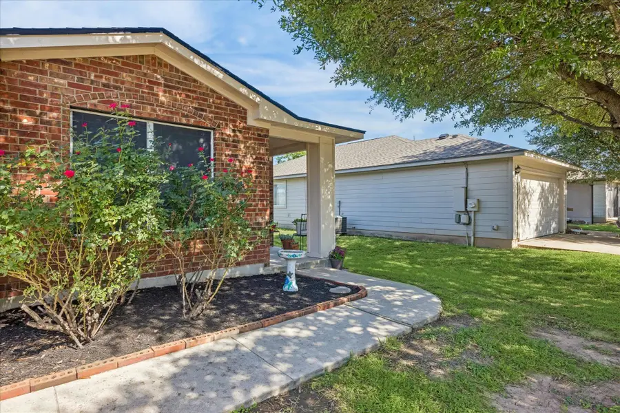 116 Quail Hollow Dr, Hutto, TX 78634 - #2