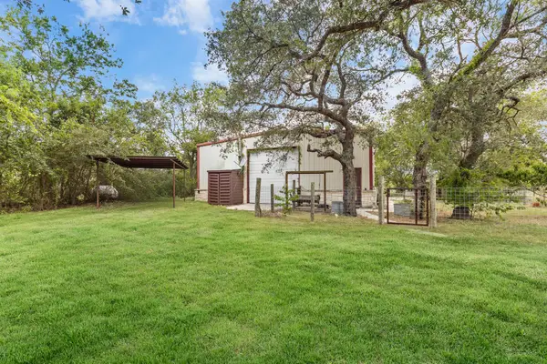 218 Alexandra Ln, Dale, TX 78616