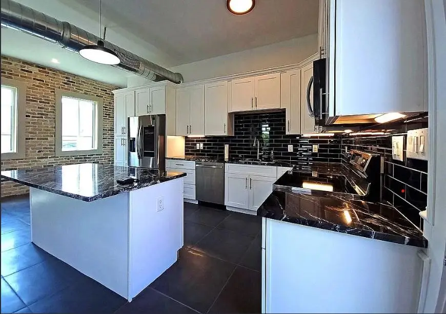 623 Sturgeon Dr, San Marcos, TX 78666 - Image #2